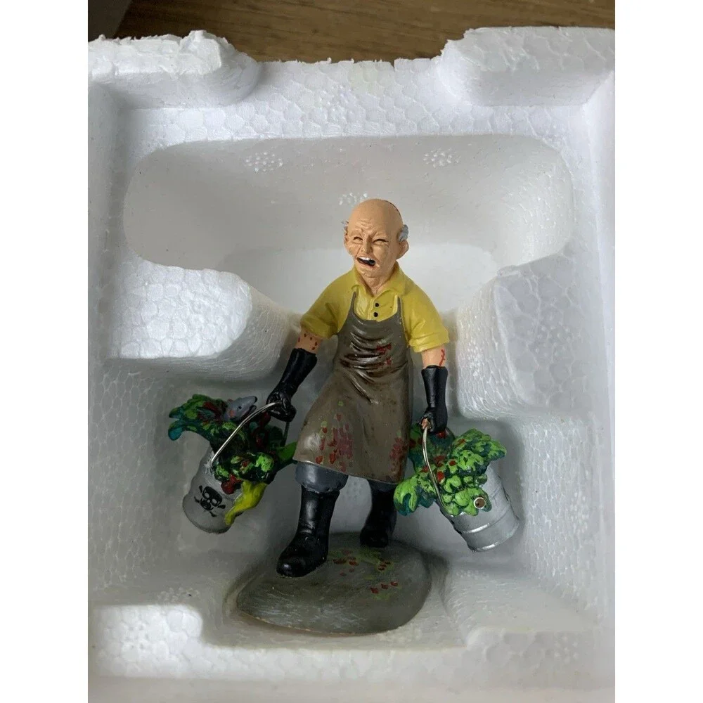 Dept. 56 Halloween “Time To Feed The Monsters” Figure #799982